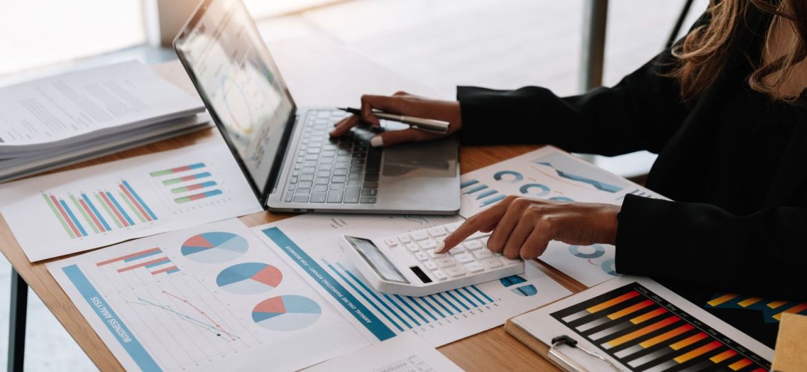 Planification Fiscale pour Canadiens Résidents et Non-Résidents : Solutions par Methodica CPA